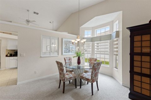 House in Weeki Wachee, Florida 3 bedrooms, 166.57 sq.m. № 2207673 - photo 22