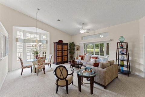 House in Weeki Wachee, Florida 3 bedrooms, 166.57 sq.m. № 2207673 - photo 23