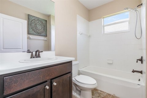 House in Bradenton, Florida 2 bedrooms, 155.98 sq.m. № 1878291 - photo 20