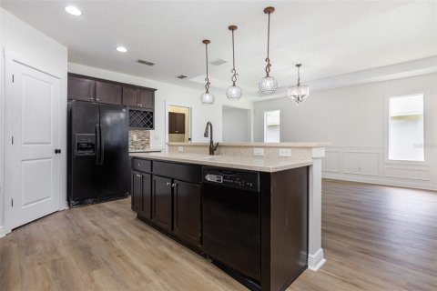 House in Bradenton, Florida 2 bedrooms, 155.98 sq.m. № 1878291 - photo 8