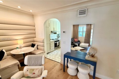 Снять в аренду кондоминиум в Майами-Бич, Флорида 1 спальня, 50.17м2, № 2058772 - фото 4