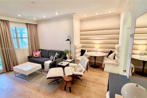 Кондоминиум с 1 спальней в Майами-Бич, Флорида № 2058772