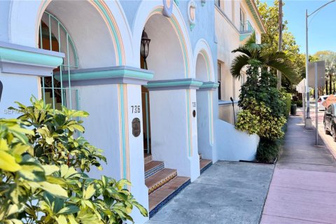 Снять в аренду кондоминиум в Майами-Бич, Флорида 1 спальня, 50.17м2, № 2058772 - фото 23