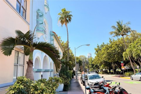 Снять в аренду кондоминиум в Майами-Бич, Флорида 1 спальня, 50.17м2, № 2058772 - фото 22