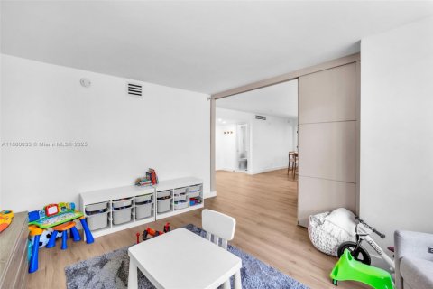 Снять в аренду кондоминиум в Санни-Айлс-Бич, Флорида 3 спальни, 114.27м2, № 1990976 - фото 10