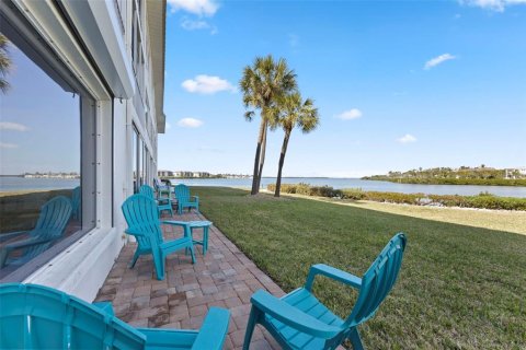 Copropriété à louer à Longboat Key, Floride: 2 chambres, 102.75 m2 № 2330441 - photo 25