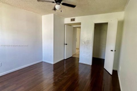 Купить кондоминиум в Помпано-Бич, Флорида 2 спальни, 106.65м2, № 1895776 - фото 20