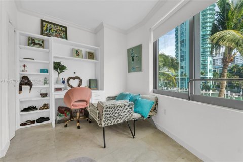 Condo in Miami Beach, Florida, 2 bedrooms  № 1695782 - photo 22