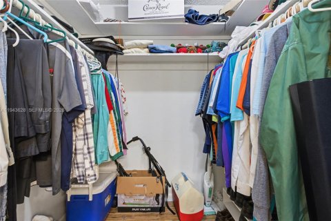 Купить кондоминиум в Холливуд, Флорида 2 спальни, 104.98м2, № 2000537 - фото 17