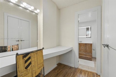 Купить кондоминиум в Холливуд, Флорида 2 спальни, 104.98м2, № 2000537 - фото 15