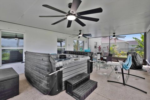 House in St. Lucie, Florida 4 bedrooms, 203.92 sq.m. № 2173481 - photo 14