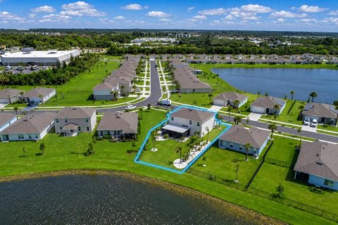 House in St. Lucie, Florida 4 bedrooms, 203.92 sq.m. № 2173481 - photo 5