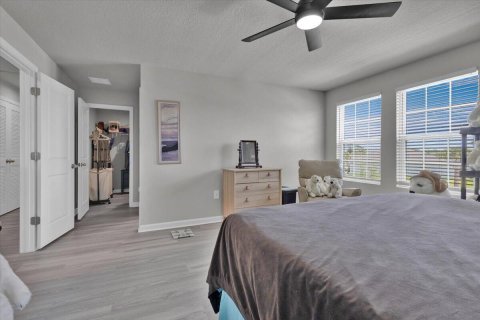 House in St. Lucie, Florida 4 bedrooms, 203.92 sq.m. № 2173481 - photo 19