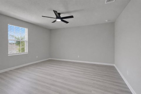 House in St. Lucie, Florida 4 bedrooms, 203.92 sq.m. № 2173481 - photo 22