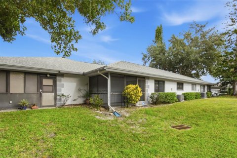 Casa en alquiler en Clearwater, Florida, 2 dormitorios, 93.37 m2 № 2280203 - foto 2