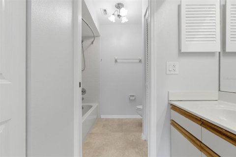 Casa en alquiler en Clearwater, Florida, 2 dormitorios, 93.37 m2 № 2280203 - foto 22