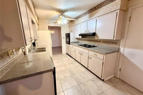 Casa en venta en Orlando, Florida, 3 dormitorios, 119.01 m2 № 2297033 - foto 19