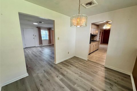 Casa en venta en Orlando, Florida, 3 dormitorios, 119.01 m2 № 2297033 - foto 13