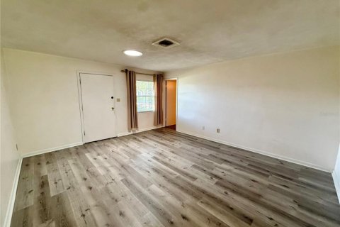 Casa en venta en Orlando, Florida, 3 dormitorios, 119.01 m2 № 2297033 - foto 12