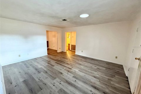 Casa en venta en Orlando, Florida, 3 dormitorios, 119.01 m2 № 2297033 - foto 11
