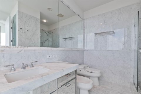 Copropriété à louer à Sunny Isles Beach, Floride: 2 chambres, 192.31 m2 № 2000081 - photo 21