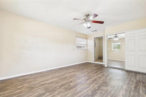 Casa en venta en Saint Petersburg, Florida, 3 dormitorios, 129.6 m2 № 2369342 - foto 28