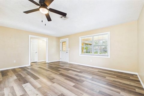 Casa en venta en Saint Petersburg, Florida, 3 dormitorios, 129.6 m2 № 2369342 - foto 10