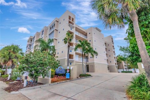 Condominio en venta en Indian Rocks Beach, Florida, 2 dormitorios, 165.09 m2 № 2239723 - foto 2