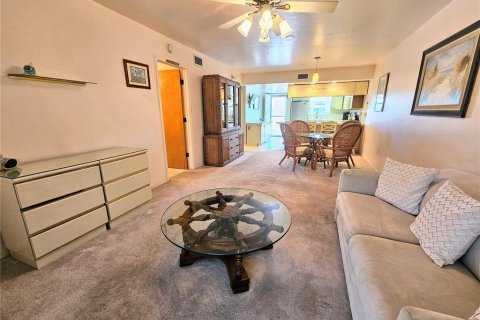 Condominio en venta en Rotonda, Florida, 2 dormitorios, 85.28 m2 № 1677217 - foto 12