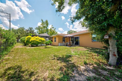 Casa en venta en Spring Hill, Florida, 3 dormitorios, 139.91 m2 № 2238229 - foto 4