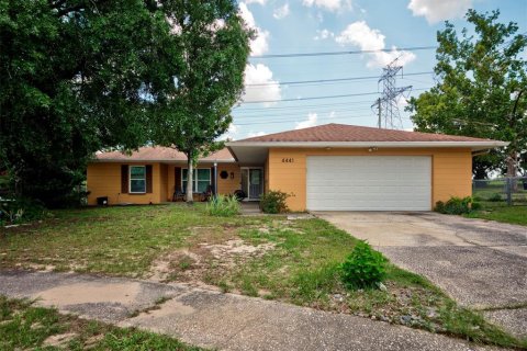 House in Spring Hill, Florida 3 bedrooms, 139.91 sq.m. № 2238229