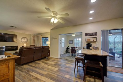 Casa en venta en Spring Hill, Florida, 3 dormitorios, 139.91 m2 № 2238229 - foto 17