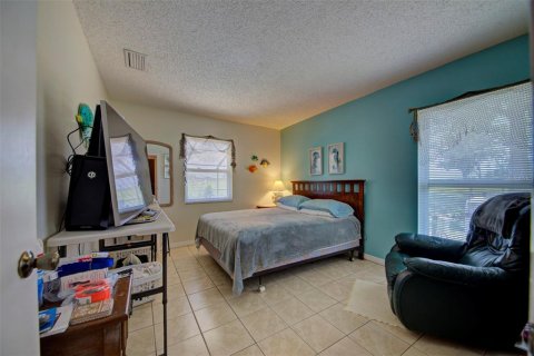 Casa en venta en Spring Hill, Florida, 3 dormitorios, 139.91 m2 № 2238229 - foto 9