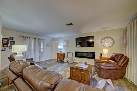 Casa en venta en Spring Hill, Florida, 3 dormitorios, 139.91 m2 № 2238229 - foto 16
