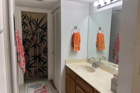 Condo in Punta Gorda, Florida, 2 bedrooms № 2142916 - photo 20
