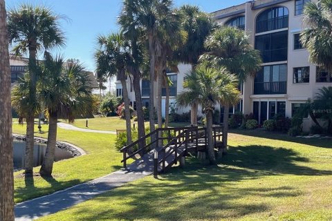 Condo in Punta Gorda, Florida, 2 bedrooms № 2142916 - photo 28