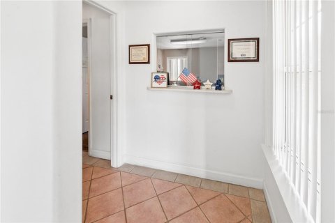 Immobilier commercial à vendre à Lake City, Floride: 562.43 m2 № 2291636 - photo 25