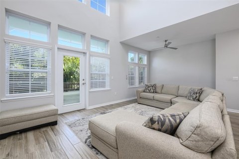 Townhouse in Orlando, Florida 3 bedrooms, 173.36 sq.m. № 1558344 - photo 16