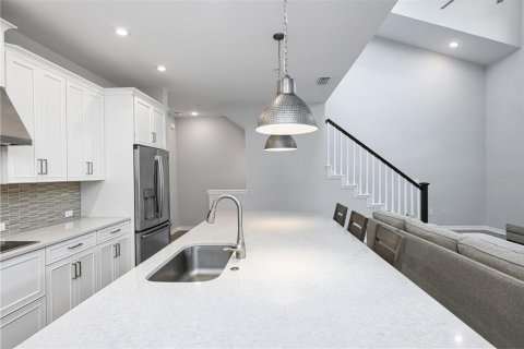 Townhouse in Orlando, Florida 3 bedrooms, 173.36 sq.m. № 1558344 - photo 22