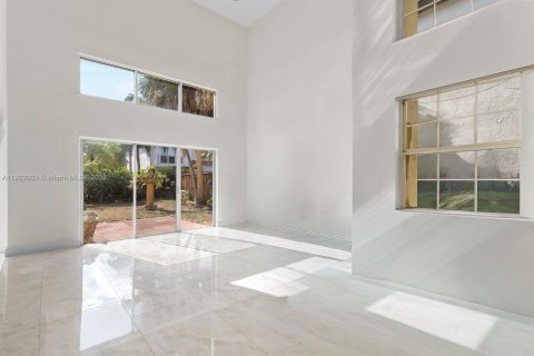 Villa ou maison à vendre à Cooper City, Floride: 3 chambres, 141.03 m2 № 1975941 - photo 2