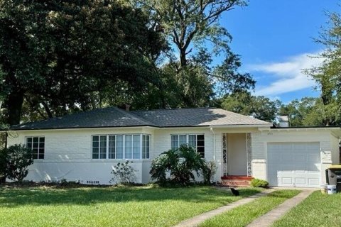 House in Jacksonville, Florida 3 bedrooms, 99.96 sq.m. № 847797 - photo 1