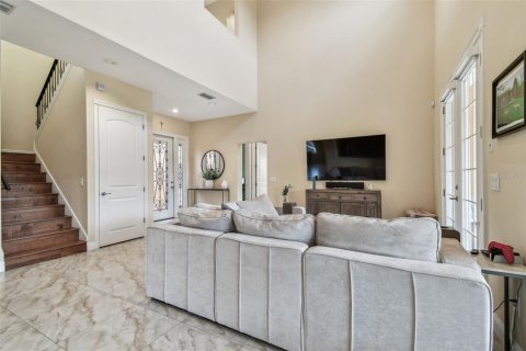 Casa en venta en Tampa, Florida, 4 dormitorios, 270.53 m2 № 1515472 - foto 7