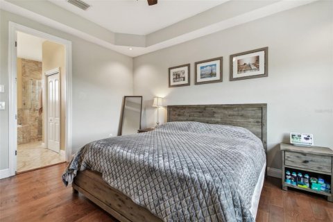 Casa en venta en Tampa, Florida, 4 dormitorios, 270.53 m2 № 1515472 - foto 21