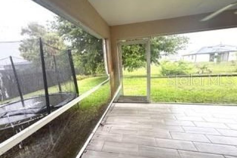 House in Cape Coral, Florida 3 bedrooms, 159.61 sq.m. № 2134294 - photo 29