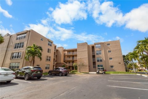 Condominio en Davie, Florida, 2 dormitorios № 2029184