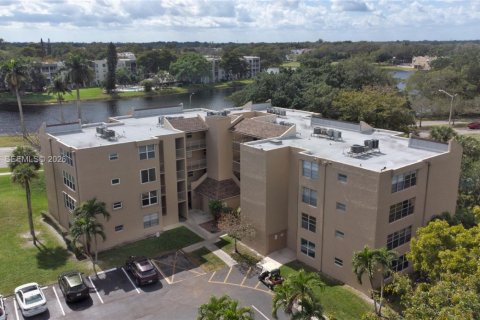 Condominio en venta en Davie, Florida, 2 dormitorios, 92.9 m2 № 2029184 - foto 20
