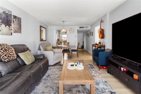 Condominio en venta en Davie, Florida, 2 dormitorios, 92.9 m2 № 2029184 - foto 6