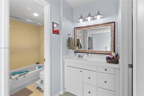 Condominio en venta en Davie, Florida, 2 dormitorios, 92.9 m2 № 2029184 - foto 15