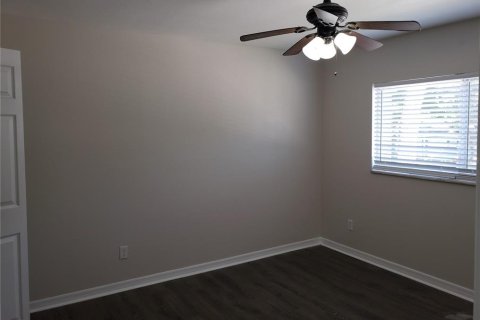 Condo in Tampa, Florida, 2 bedrooms  № 1915204 - photo 12