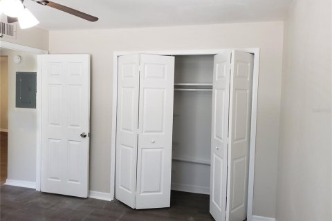 Condo in Tampa, Florida, 2 bedrooms  № 1915204 - photo 13